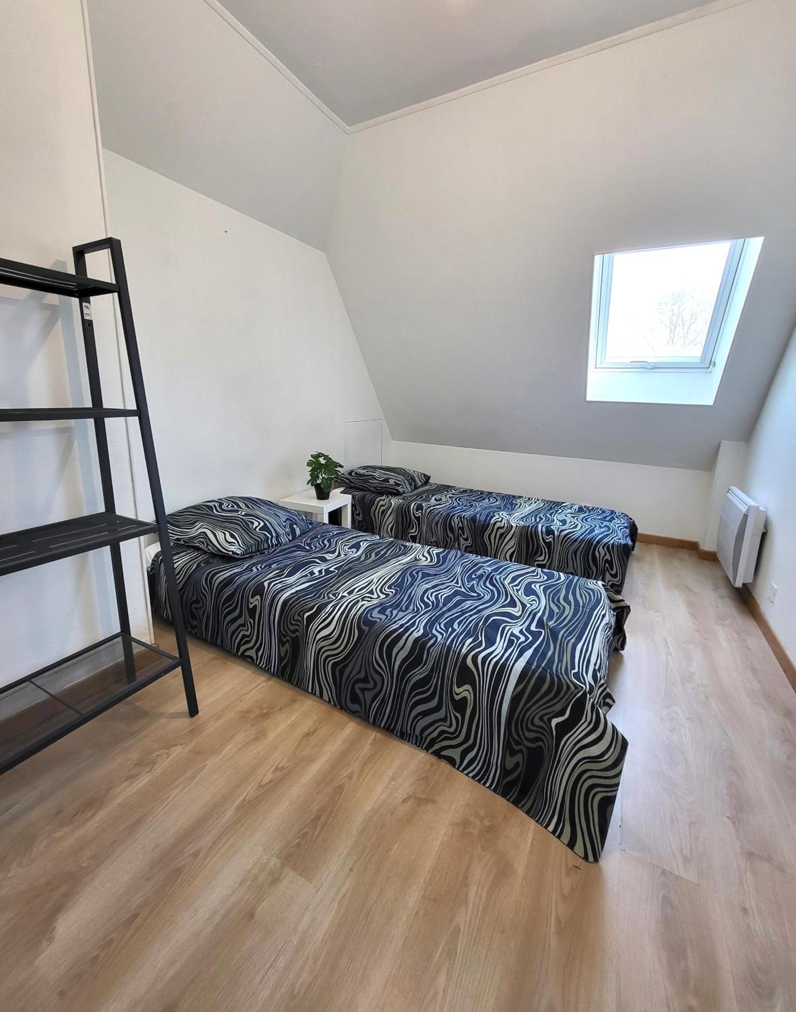 St-Quentin-En-Yvelines Plusieurs Appartements Avec Parking ทรัปส์ ภายนอก รูปภาพ